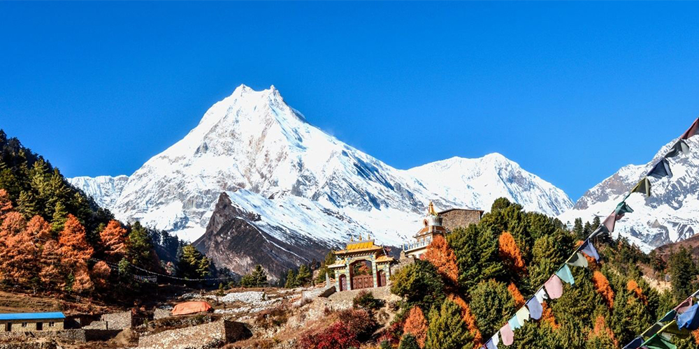 Manaslu circuit trek